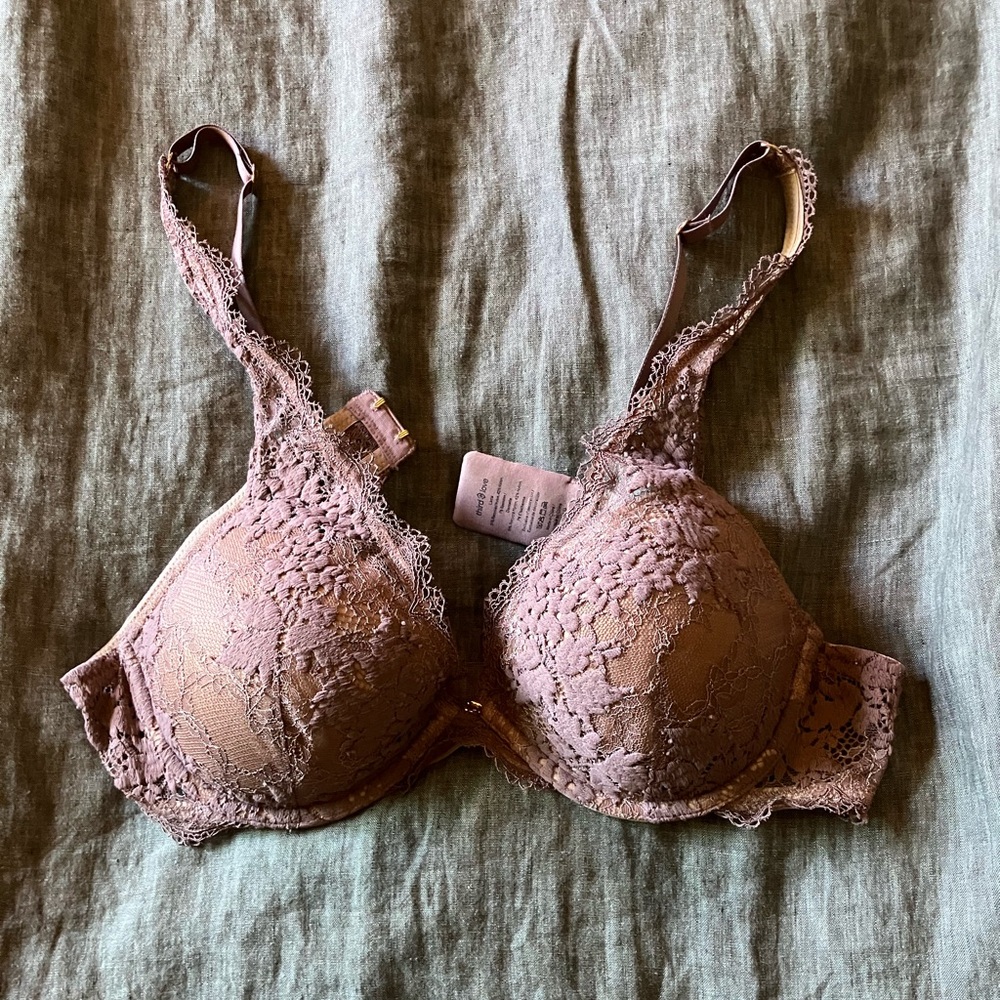VGUC Thirdlove plunge bra- twilight (discontinued color) - Picture 7 of 14